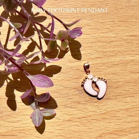 Baby Footprint Pendant (2)