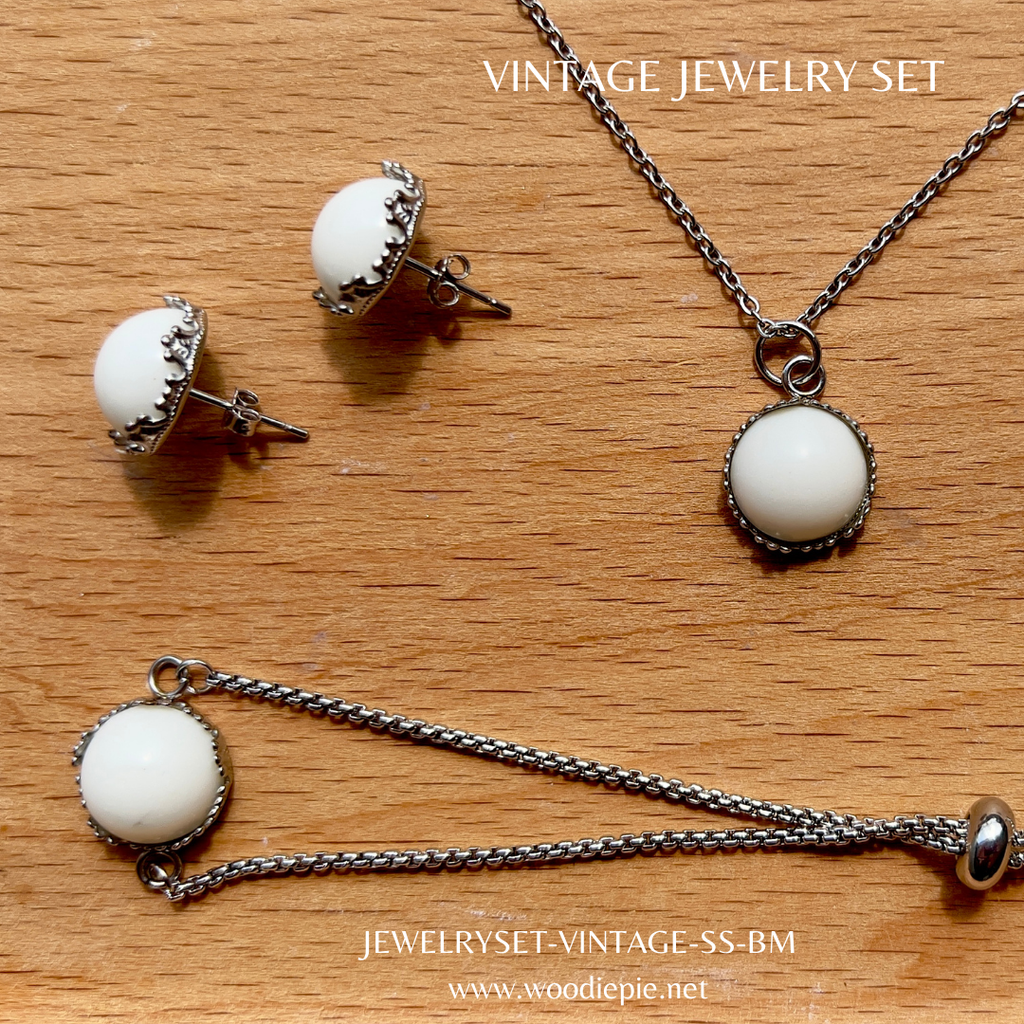 Vintage Jewelry Set (3)