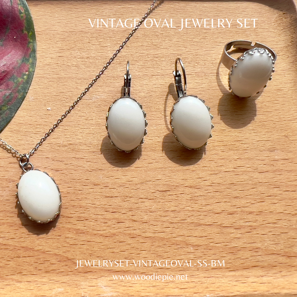 Vintage Oval Jewelry Set (3)