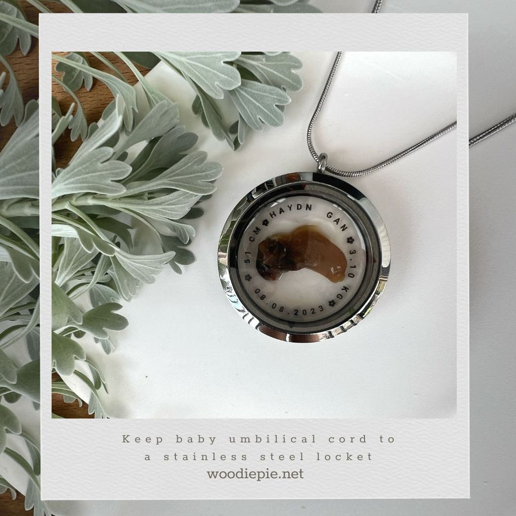 Brown Photocentric Elegant Floral Polaroid Instagram post