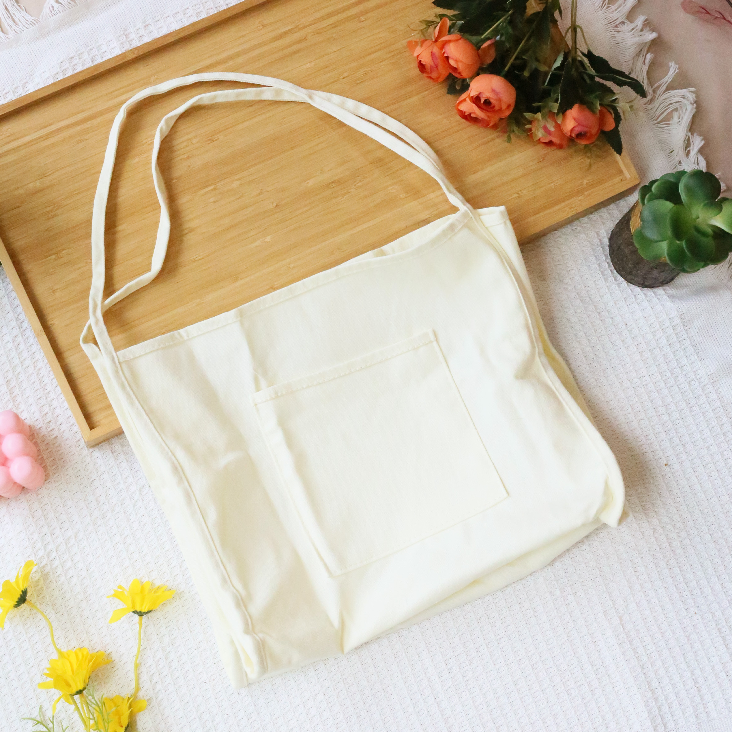 tote bag with front pocket-3