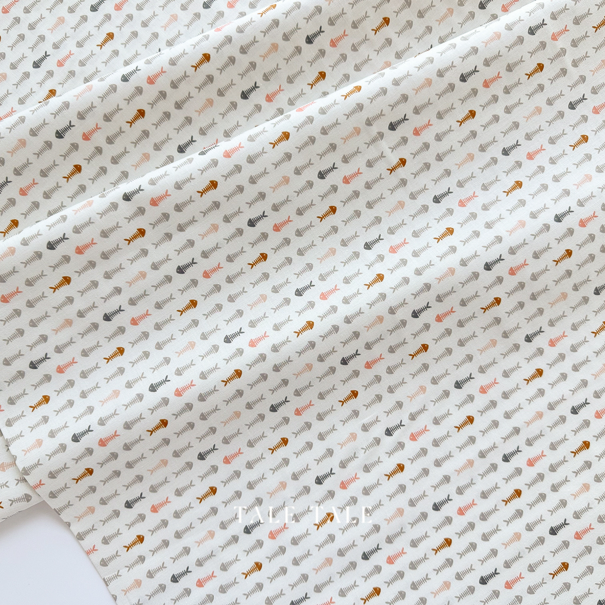 美國品牌棉布-繽紛魚骨頭-米-SD103-DF3-5
