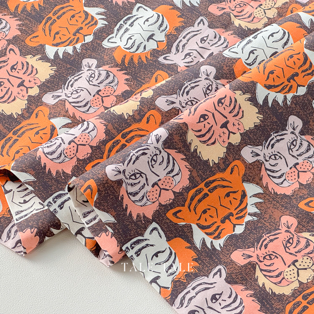 美國品牌棉布-虎來虎去-棕-120-22340-$190半碼-1
