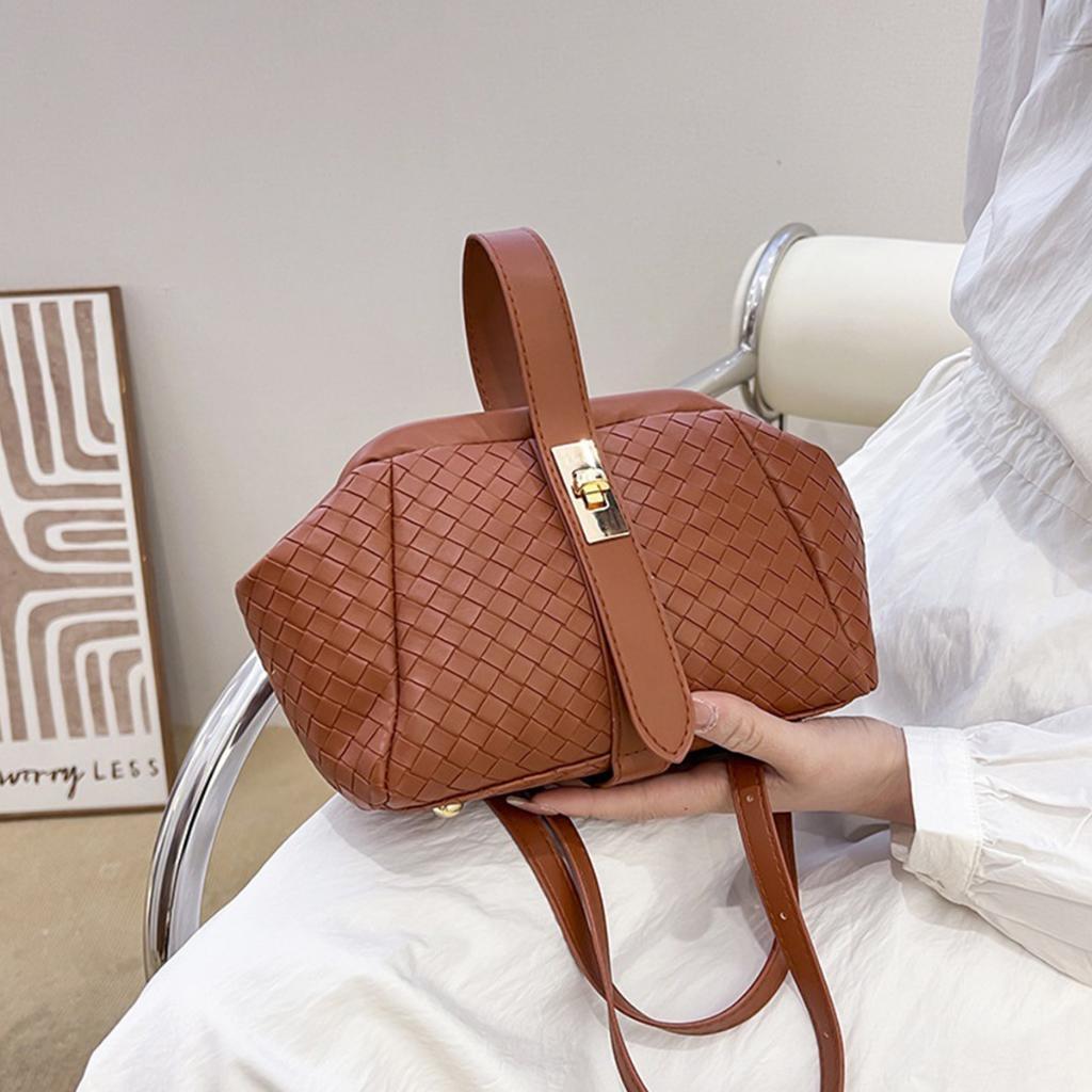 1d68409c3d06281b2d34b04c86ea7b3d