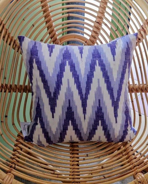 CC ikat chevron beige blue 45 VERT