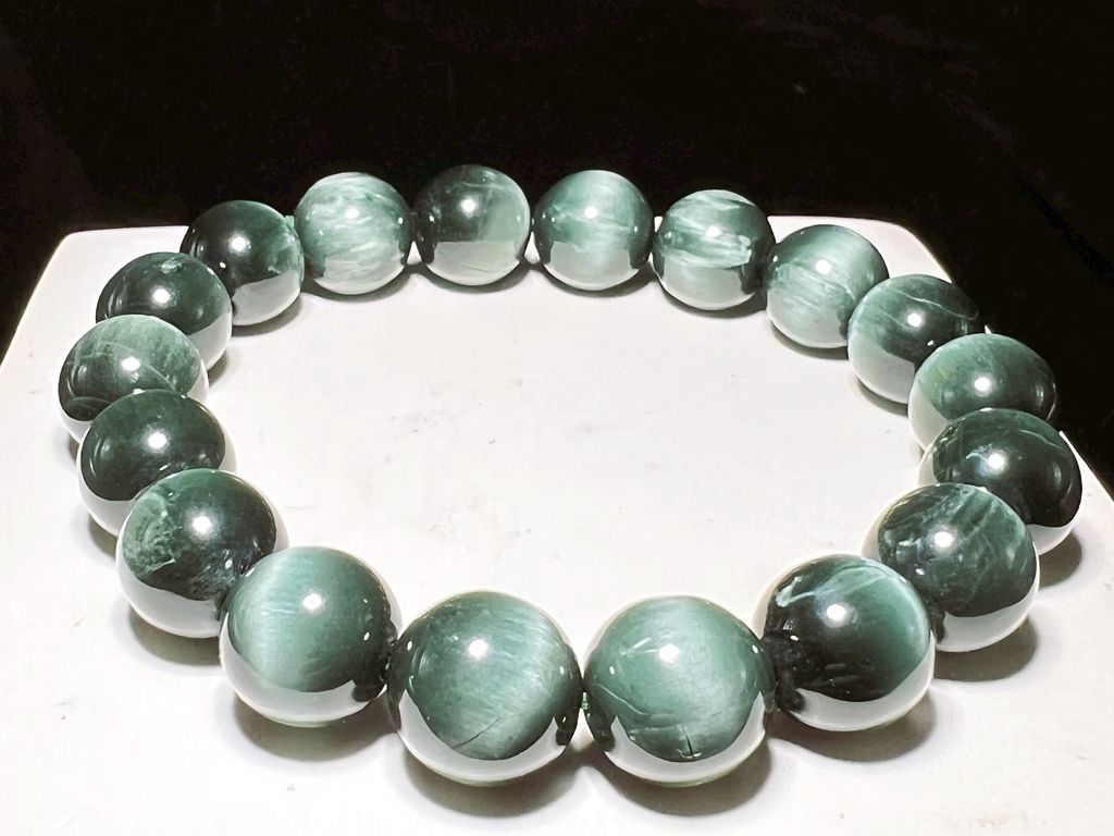 LINE_ALBUM_手珠52_260303_23