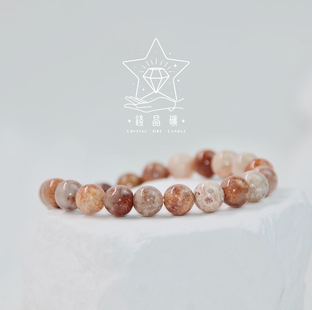 ✨ 珊瑚玉#Fossilized Coral ✨ △ 又稱為發財玉，越戴越發