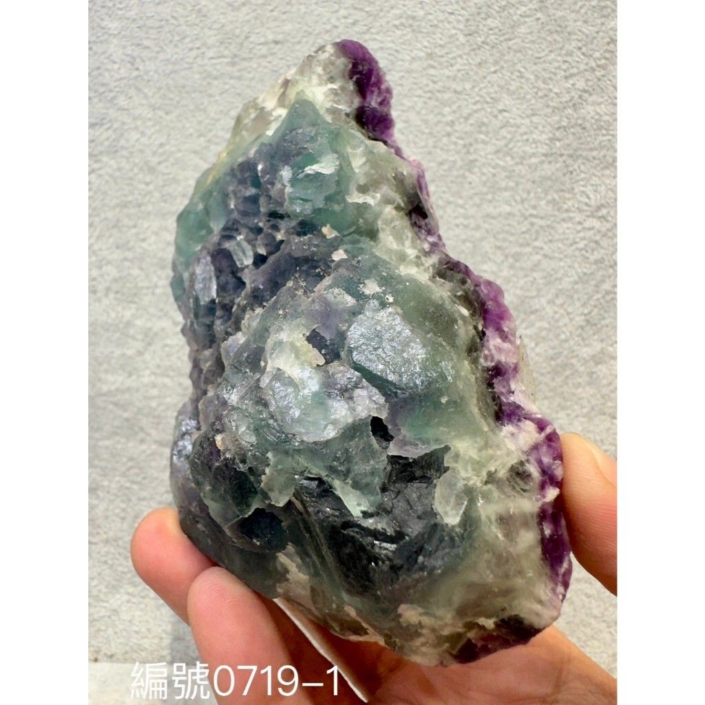 tw-11134207-7ras8-m26gn1j2rr4q8e