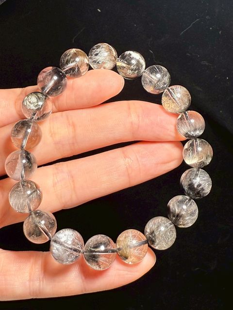 LINE_ALBUM_手珠45_251203_15