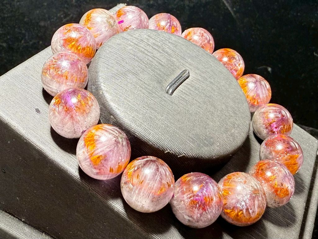 LINE_ALBUM_手珠46_251216_17