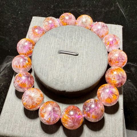 LINE_ALBUM_手珠46_251216_19