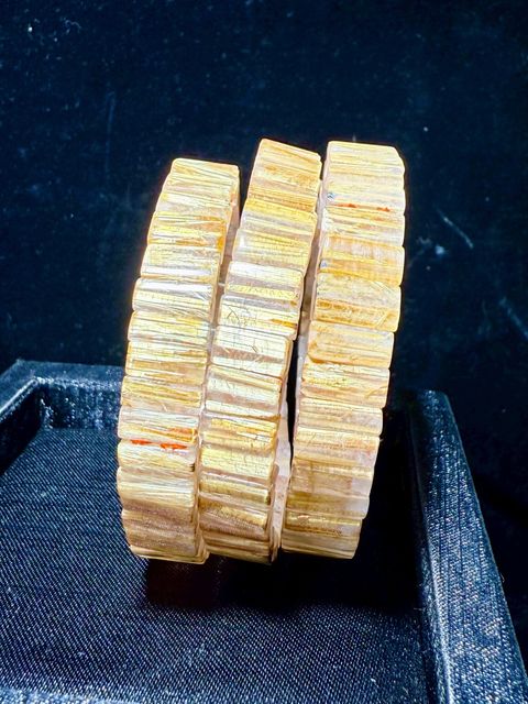 LINE_ALBUM_手珠46_251216_1