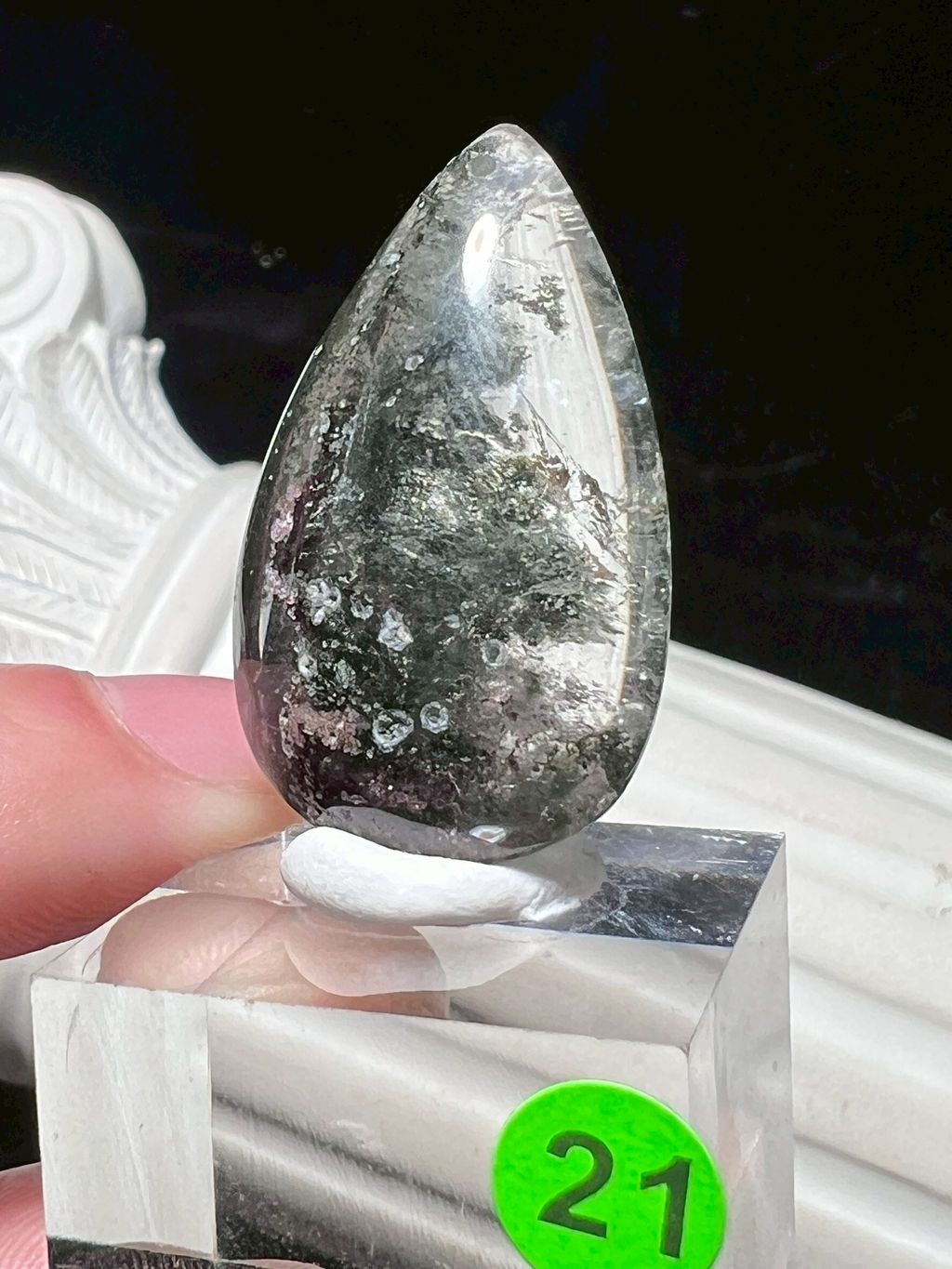 LINE_ALBUM_幽靈吊墜_260210_1