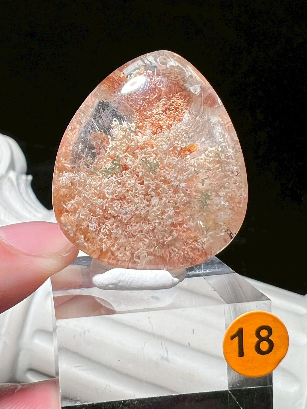 LINE_ALBUM_幽靈吊墜_260210_8