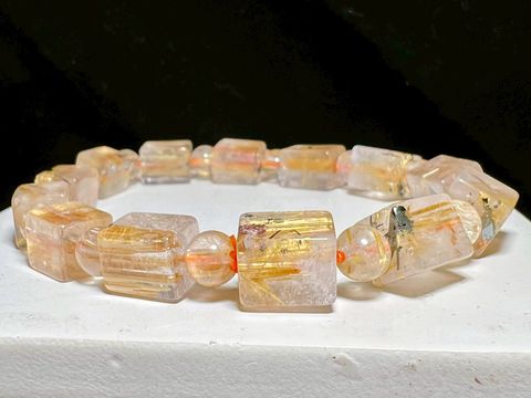 LINE_ALBUM_手珠49_260302_21