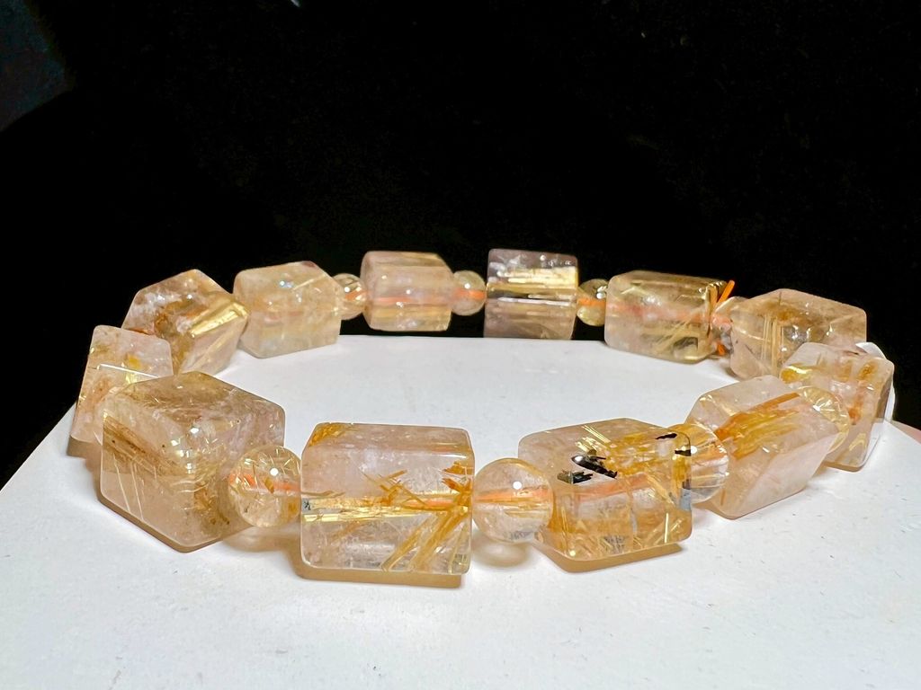 LINE_ALBUM_手珠49_260302_22