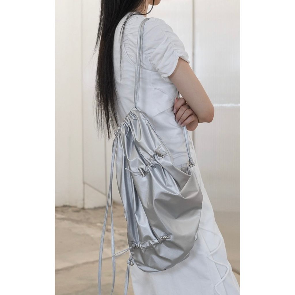 tw-11134207-7r98z-lmnhghy73vrt71