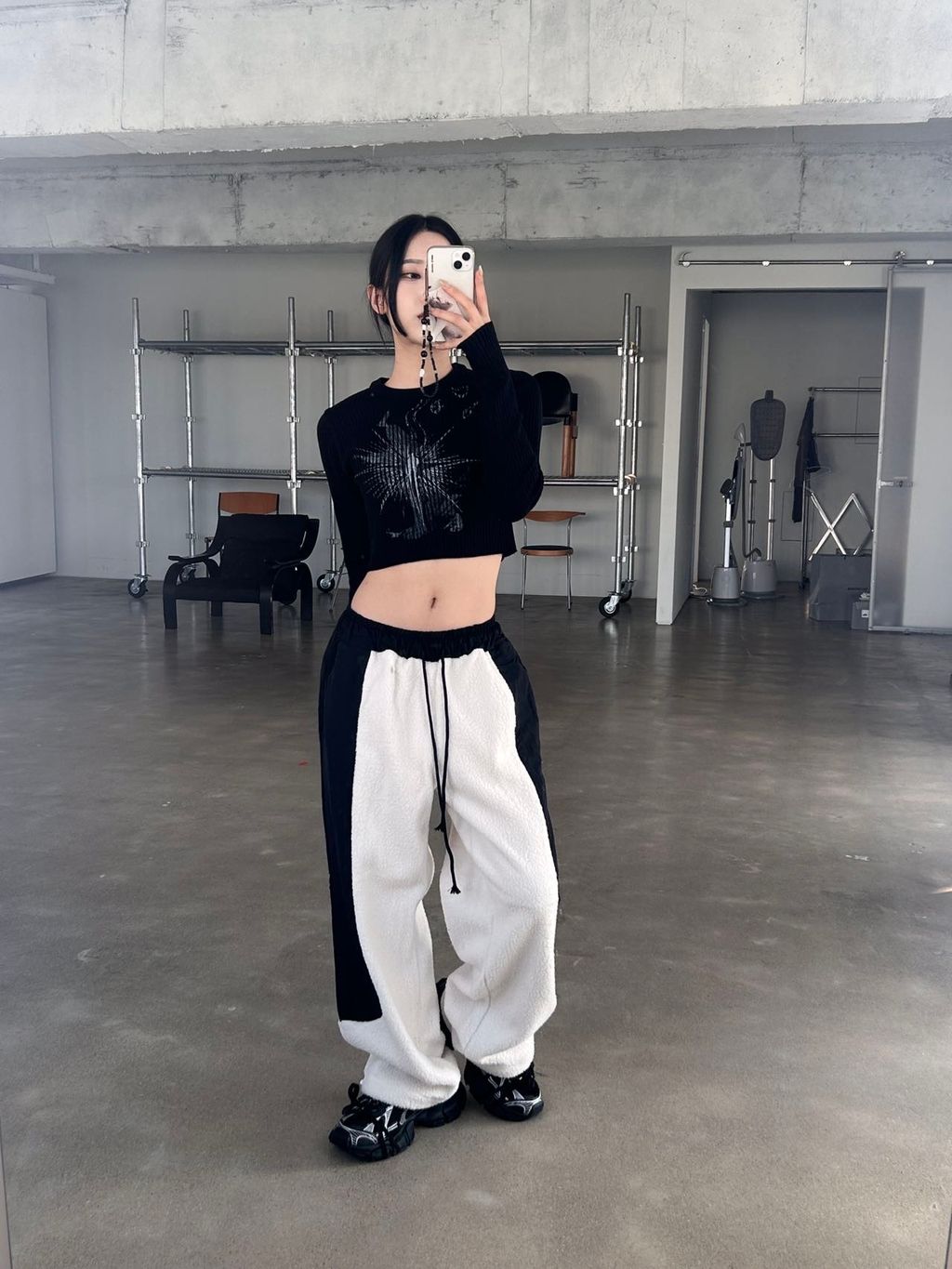 44b6430817f24a57860fda487806419e