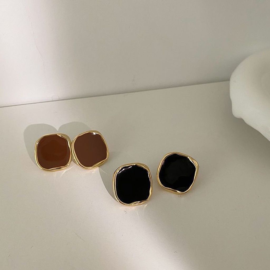 tw-11134207-7qul5-lh2psbmmy9m4c3