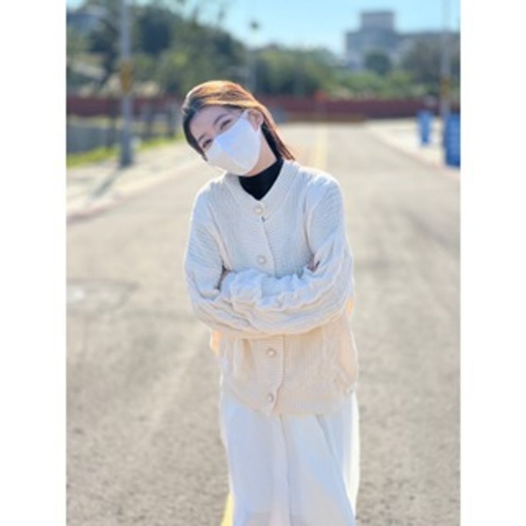 tw-11134207-7r990-lqrcybd704qqdb_tn