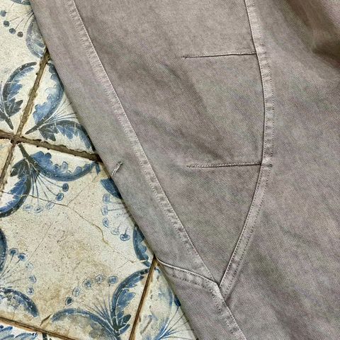 f30946516ec34f0595b37a65ae268352