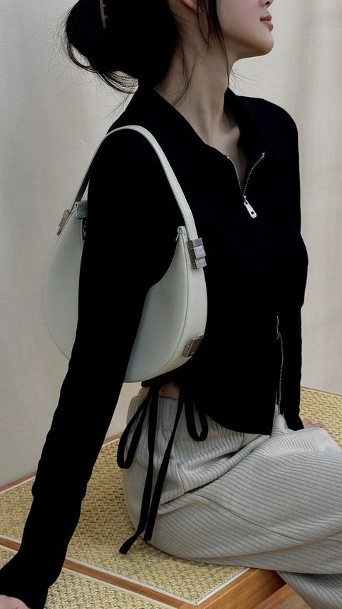 LINE_ALBUM_調色過的_240207_58