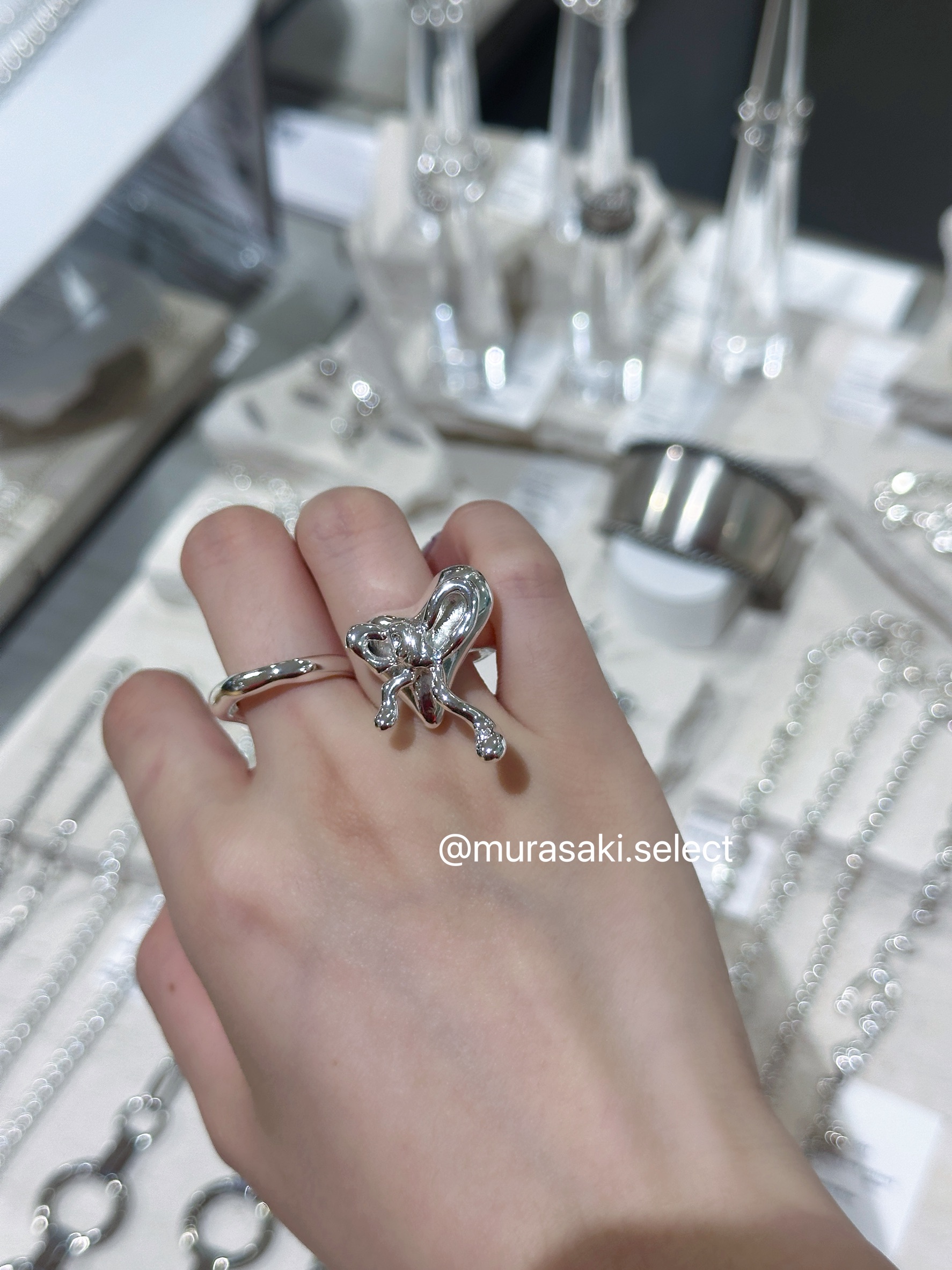 20C94FD3-1C49-4DB8-9356-C5A569F2B02E