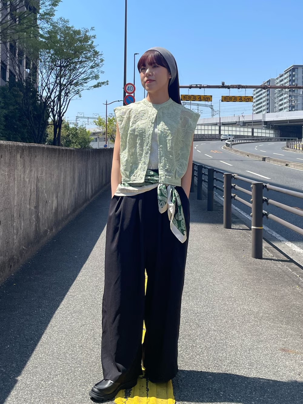 23