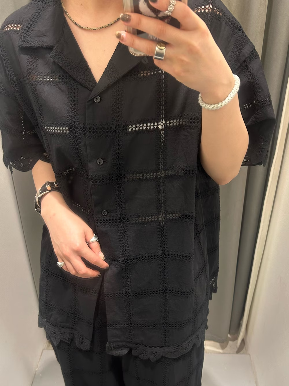 23