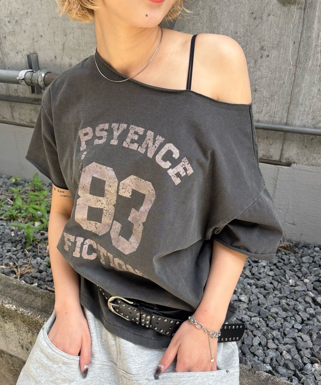 22