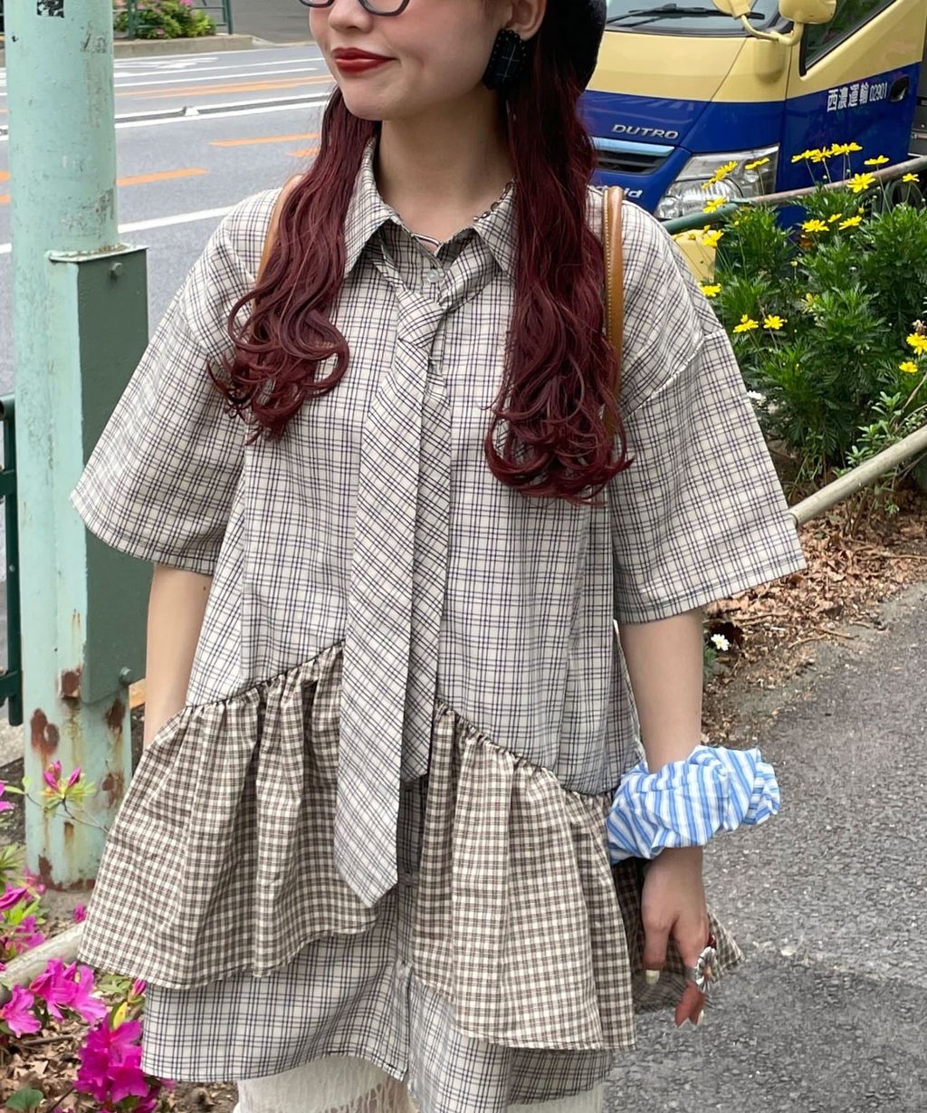 23