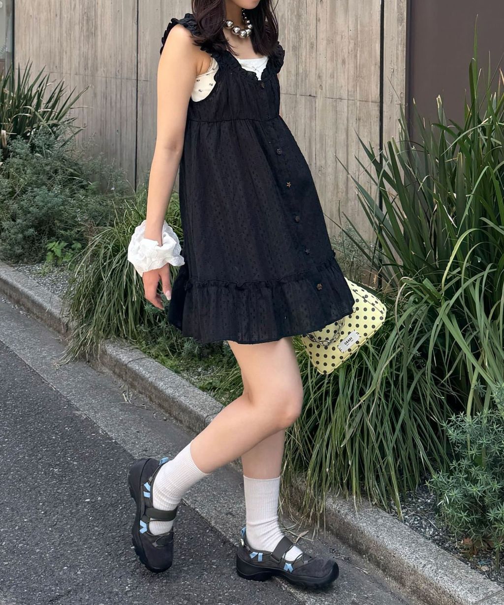 33