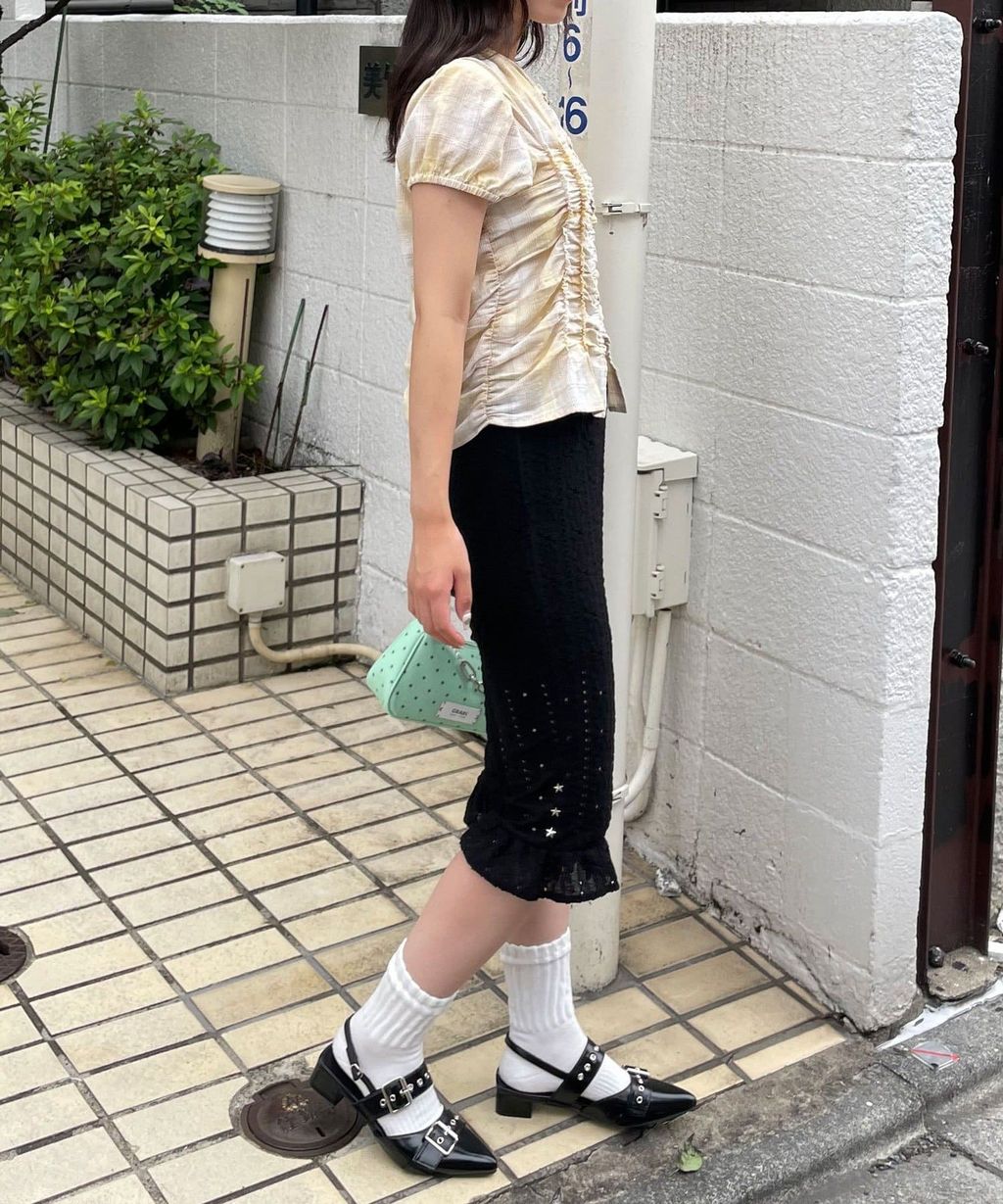 39