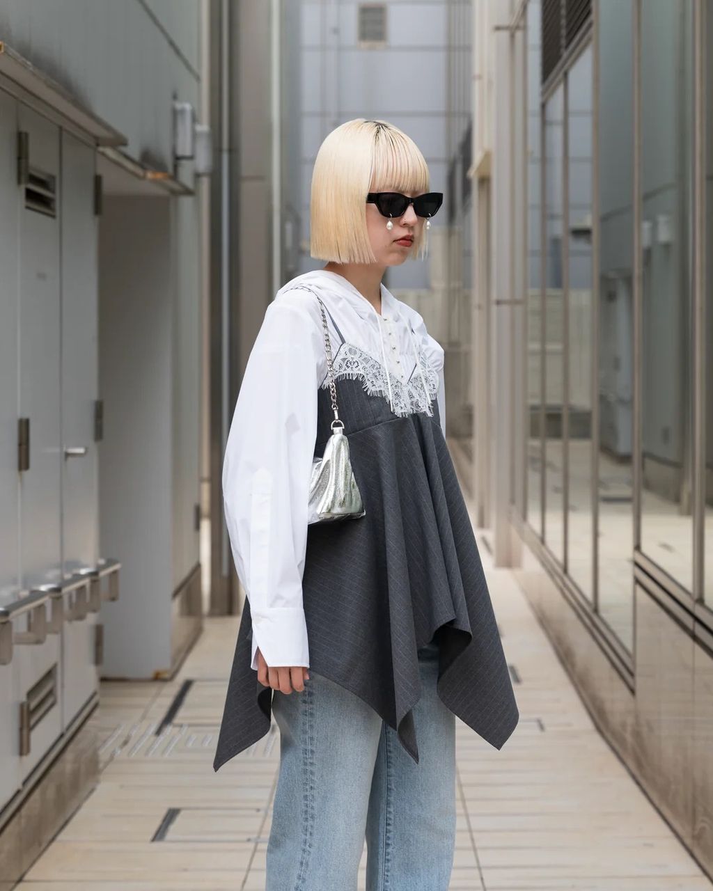 504C77CC-27E1-48FD-9881-B470899594DA_1_102_o