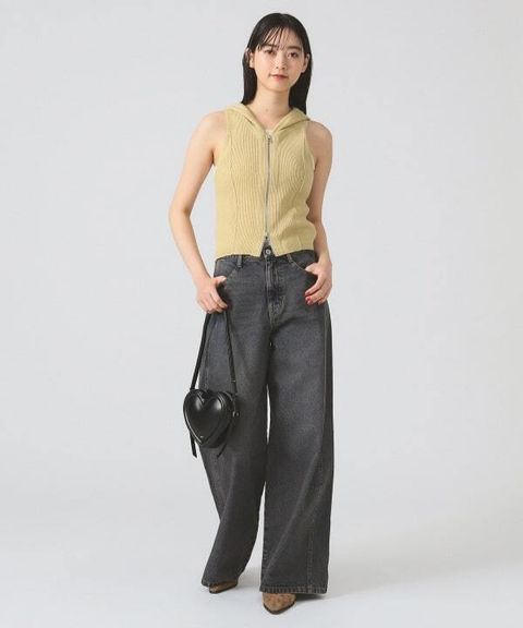 21658BB0-BBC6-4E02-8609-5E3ED15A86C9