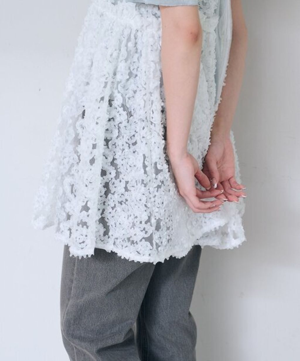 28D260BB-3A6C-4E2E-87ED-C7DA473E4942