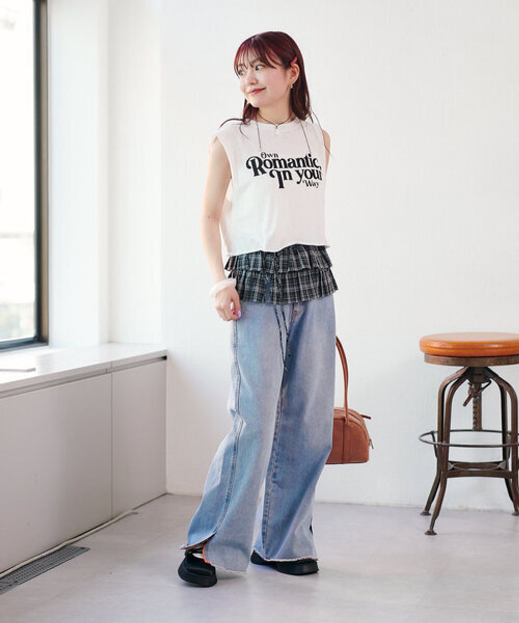 F18C98FB-2AA7-4661-B64D-AB81533638AE