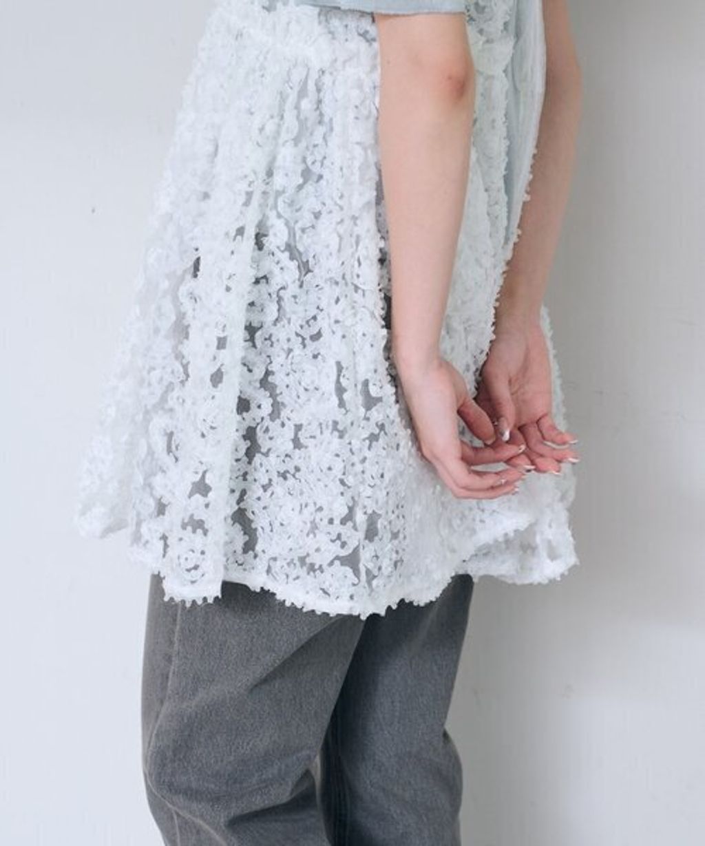 28D260BB-3A6C-4E2E-87ED-C7DA473E4942