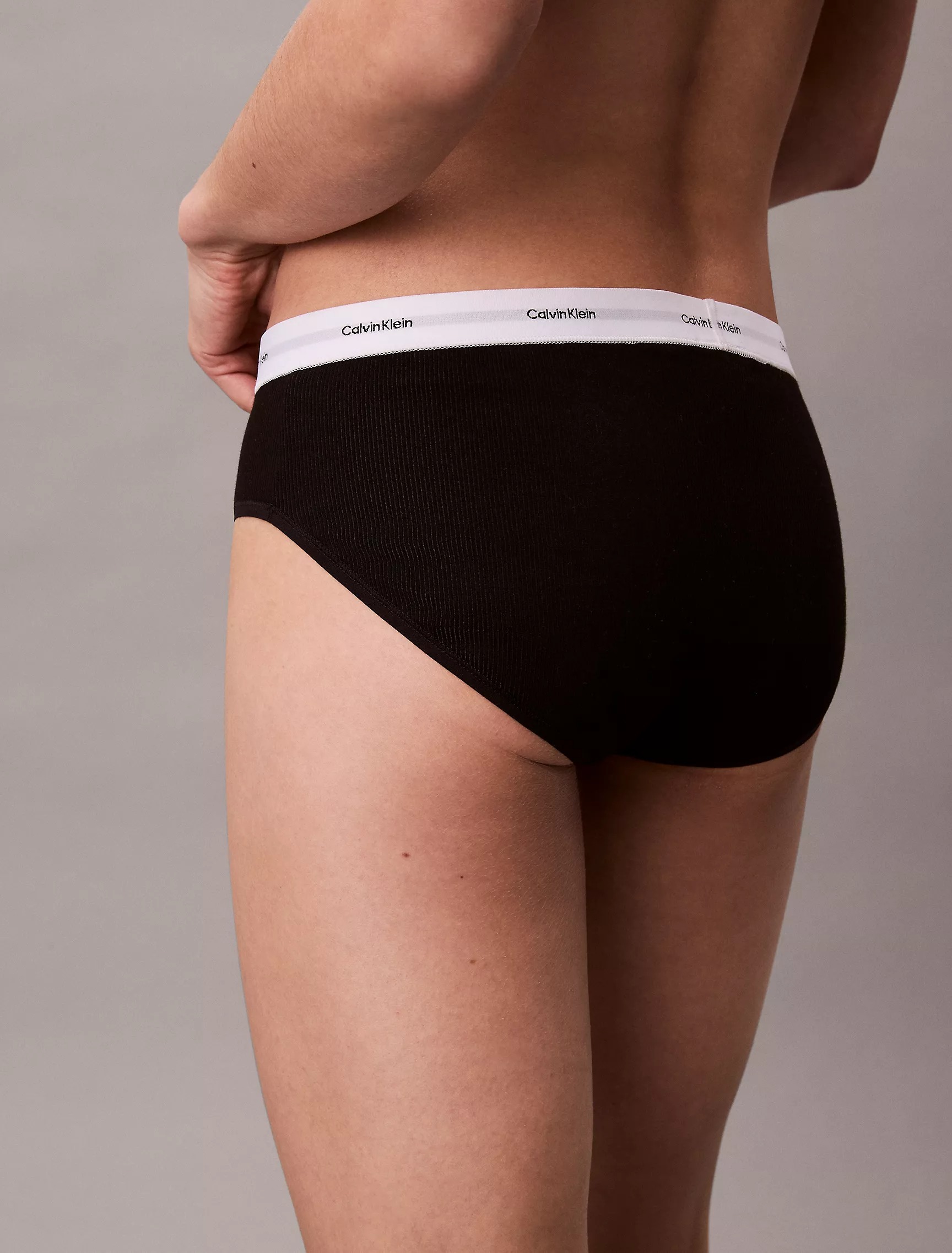 QD5266_UB1_alternate4