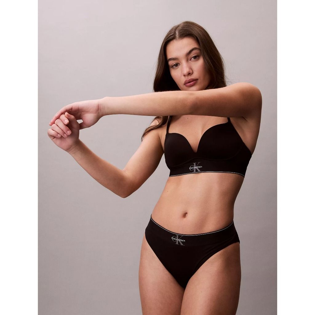 tw-11134207-820li-mlkbchzpgkcv76