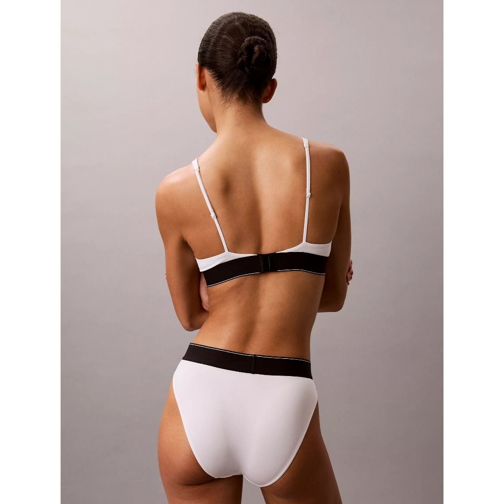 tw-11134207-820l6-mlkcrtf9qyvjec