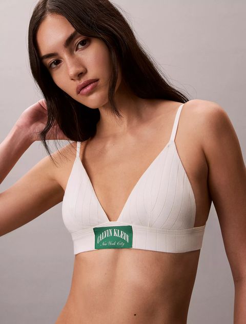 QF8886_YAS_alternate2