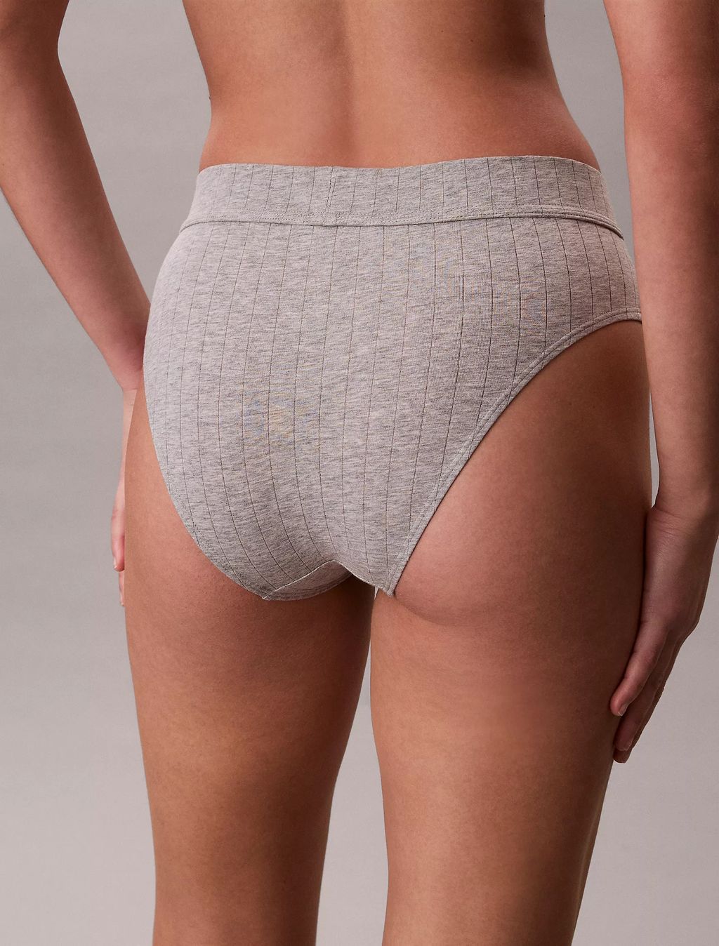 QF8815_P7A_alternate5