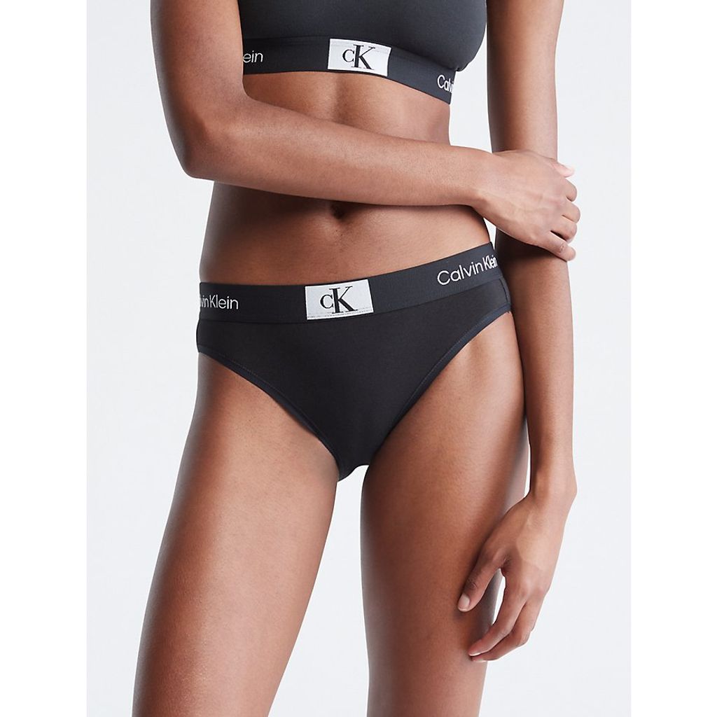 tw-11134207-7qula-lfmwb1yrlo2523