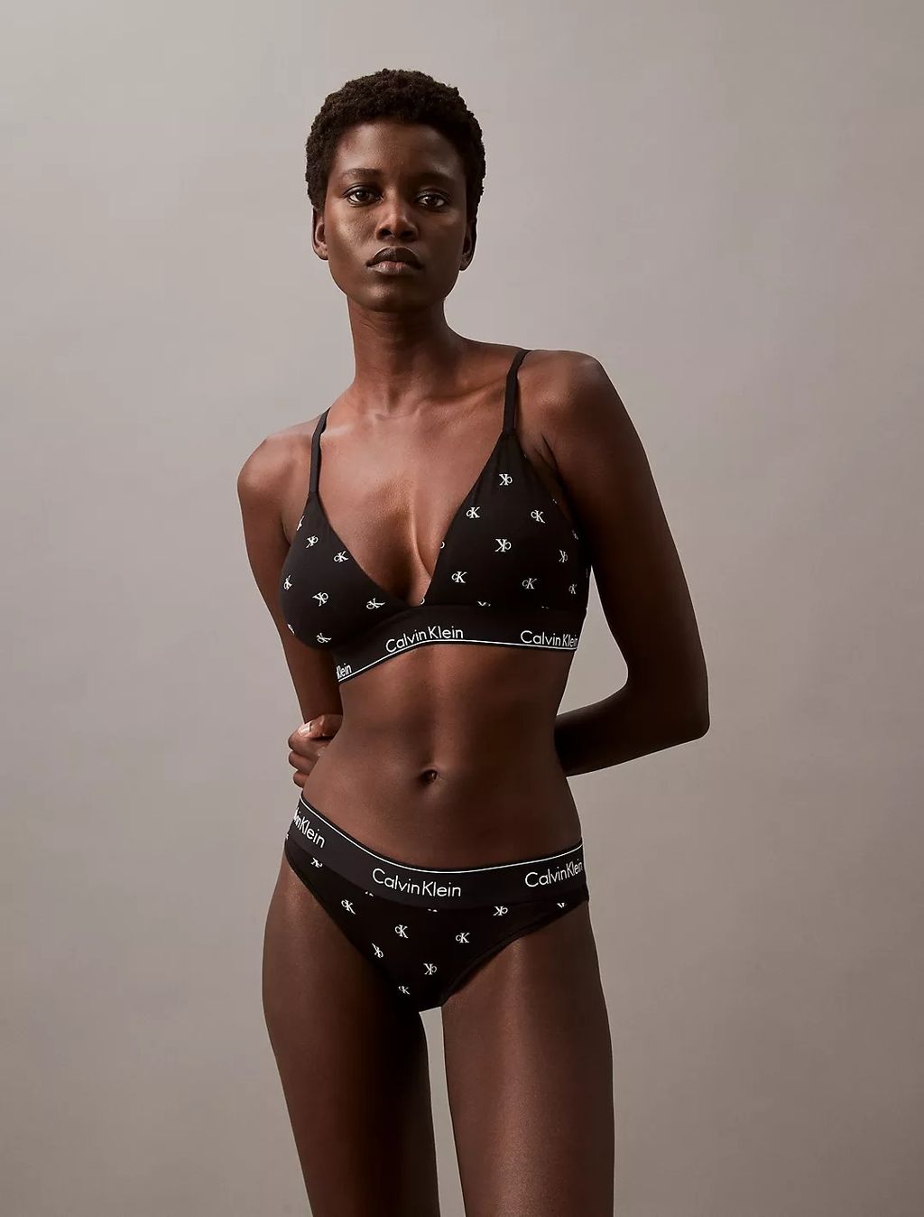 52005650_006_alternate4