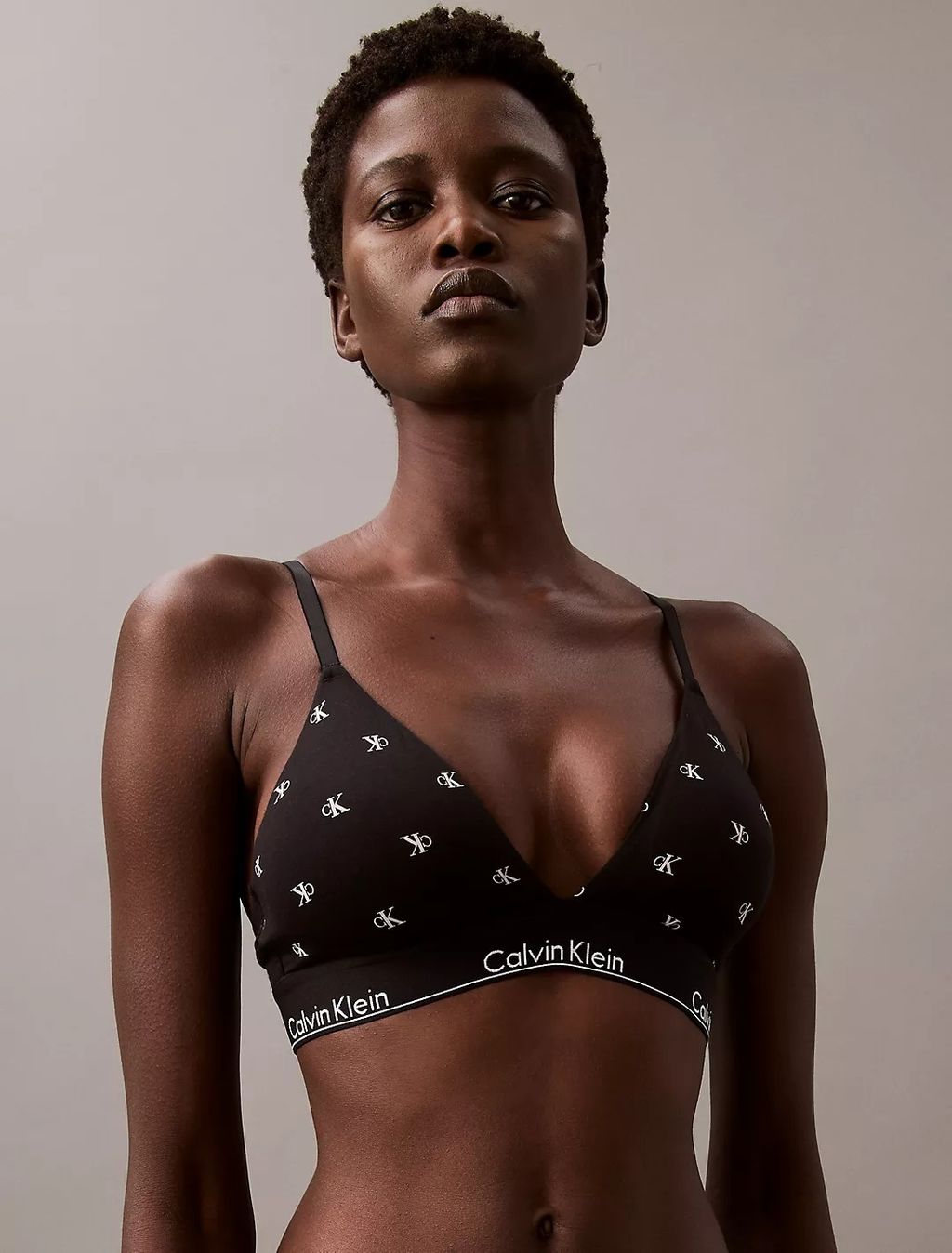 52005650_006_alternate1