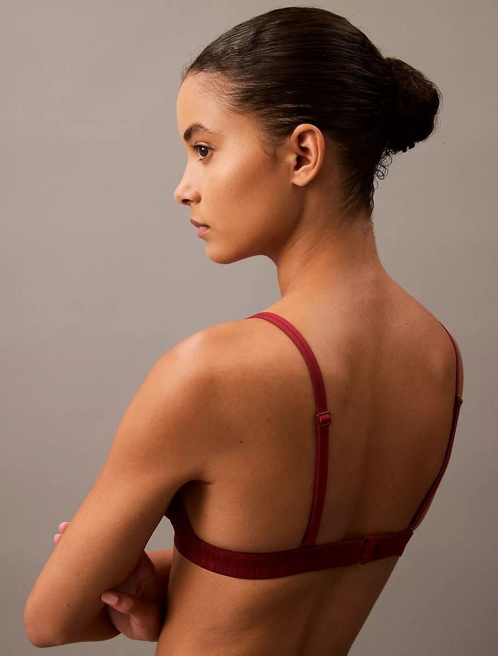 52267102_601_alternate2