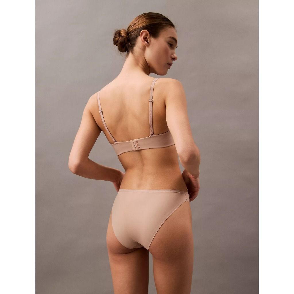 tw-11134207-7ra0i-mb7twkwo8p6e55