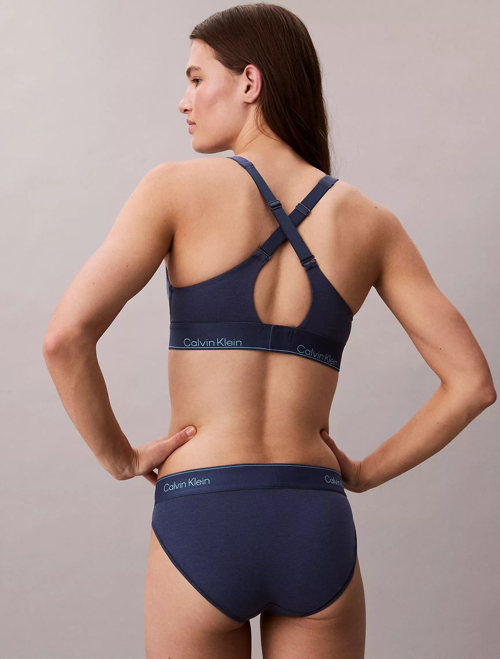 QF8520_CEC_alternate1