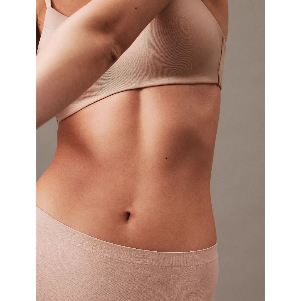 tw-11134207-81ztg-mey5k9k687wkfc